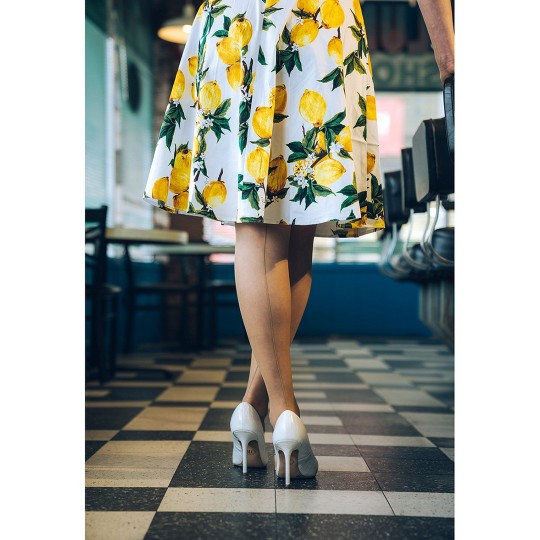 ВАНЕССА - ВЫСОКОЕ БЕДРО - ОБНАЖЕННАЯ